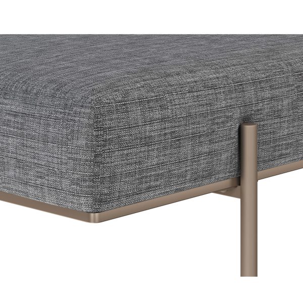 Davian Bench, Chacha Grey Online now